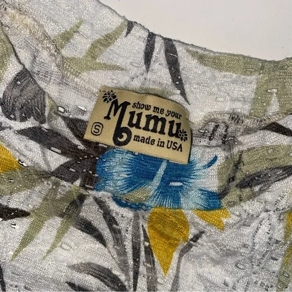 SHOW ME YOUR MUMU CHER TROPICAL FLORAL LONG SLEEVE LACE TOP & LACE MINISKIRT SET - Picture 3 of 11